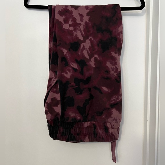 Isabel Maternity Knit Tie Dye Sweater & Jogger Set - Size XXL - Picture 3 of 5